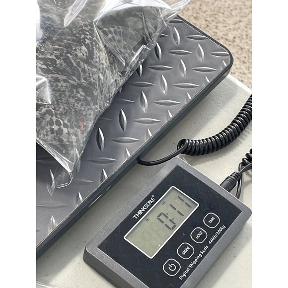 LuLaRoe Ella Paper Bag Shorts Size Large Belted Pull On Snakeskin Print Gray NEW - Picture 9 of 9